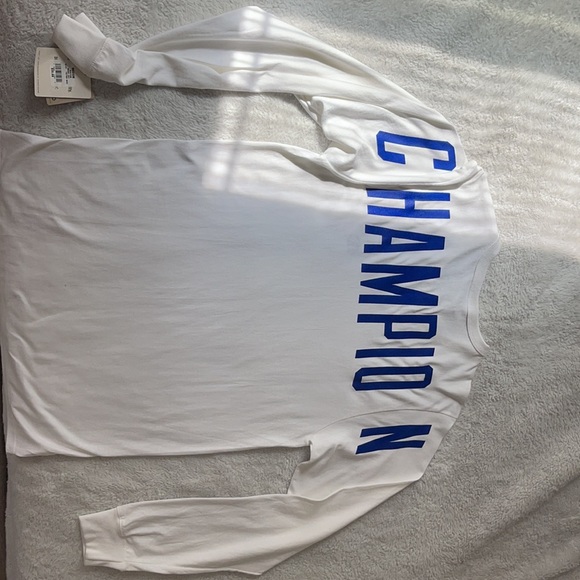 Champion long sleeve size M 10/10 - Picture 2 of 3